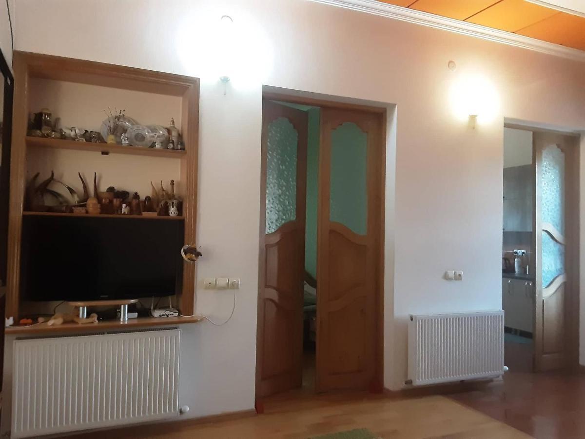 Colchis Ca777 Apartment Kutaisi Ngoại thất bức ảnh